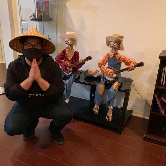 Profile Picture of Michael Chen (@pwmgermichael) on Poshmark