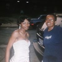 Profile Picture of monica clay (@monicaclay15) on Twitter