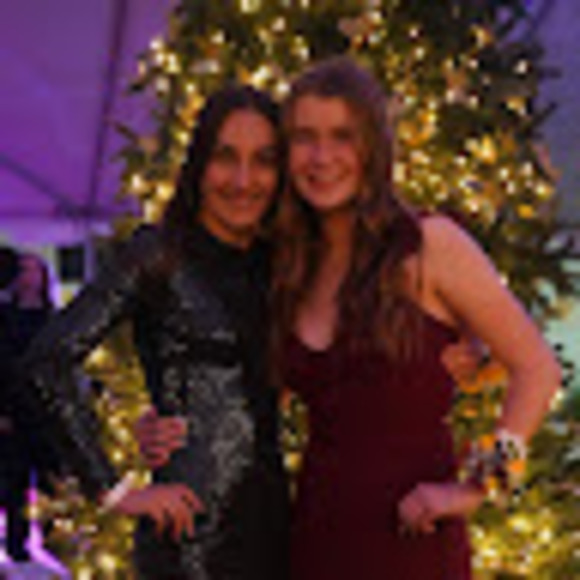 Profile Picture of Ada Miller (@adamiller741) on Poshmark