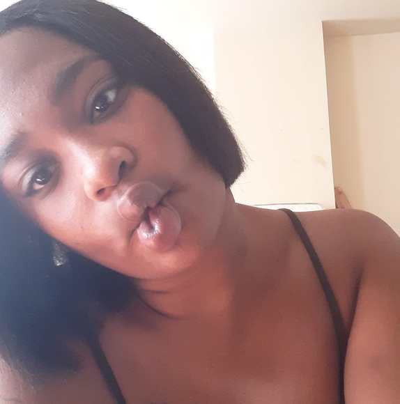 Profile Picture of Shulonda Johnson (@shulonda1) on Poshmark