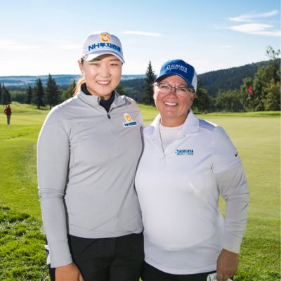 Profile Picture of Sandra Schell (@golfsam94) on Twitter