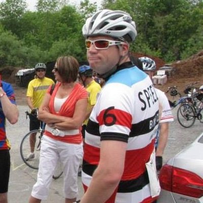 Profile Picture of Aaron Everett (@abobever) on Twitter