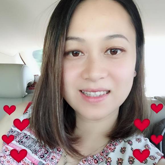 Profile Picture of Wong Cindy (@shufanghuang) on Poshmark