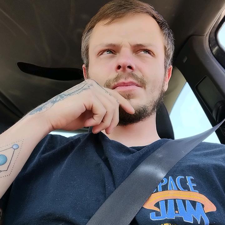 Profile Picture of Chase Weeks (@@blurrychvse) on Tiktok