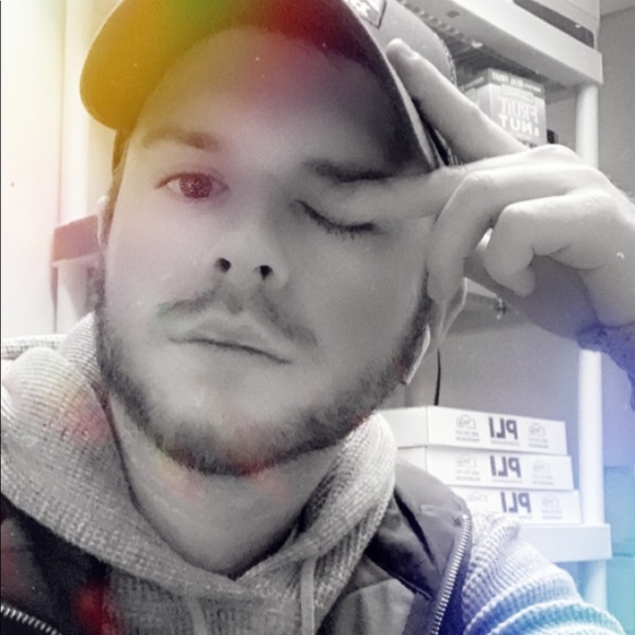 Profile Picture of Alec Edwards (@alec_edwards) on Poshmark