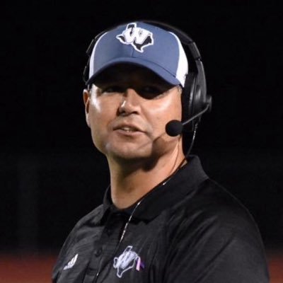 Profile Picture of Coach Villasenor (@winnthedaymavs) on Twitter