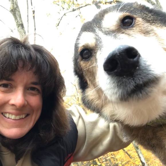 Profile Picture of Kerry Clair (@kerryclair) on Poshmark