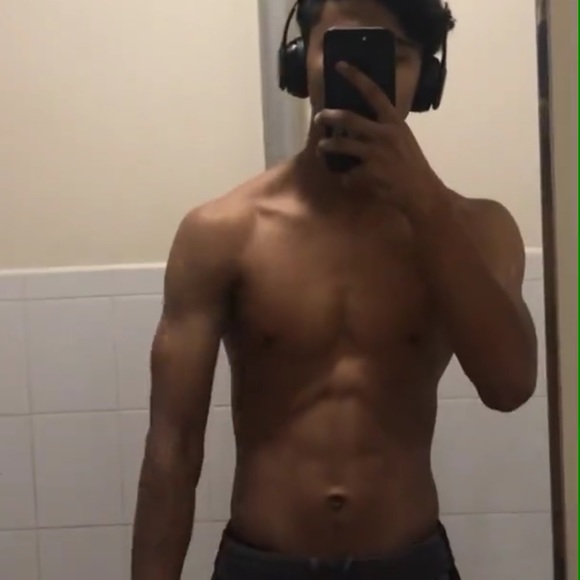 Profile Picture of Safwan Suhayeeb (@safwan2004) on Poshmark