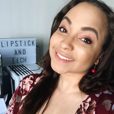 Profile Picture of Salesforce Consultant & Coach | Kim (@lipstickandtech) on Twitter