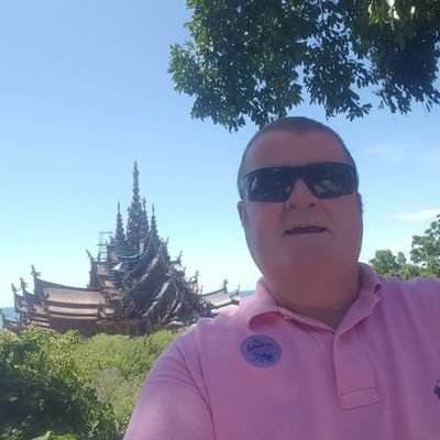 Profile Picture of Andrew McCabe (@AndrewM38957399) on Twitter