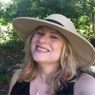 Profile Picture of Wendy George (@scizorhapi) on Twitter