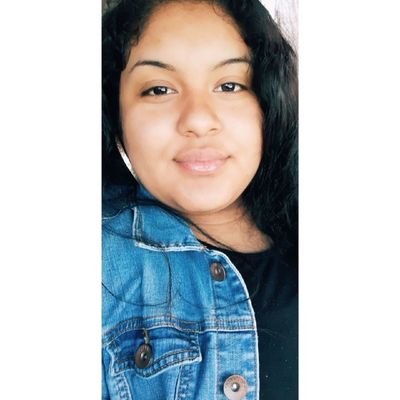 Profile Picture of Esmeralda Cardenas (@MONNAAYANEZ) on Twitter