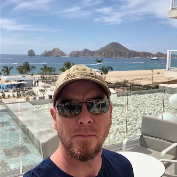 Profile Picture of Johnny Jacobs (@johnnyjacobs742) on Poshmark