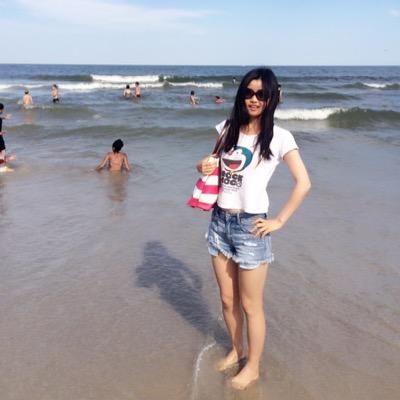 Profile Picture of Lulu Zhao (@LuluZhao1) on Twitter