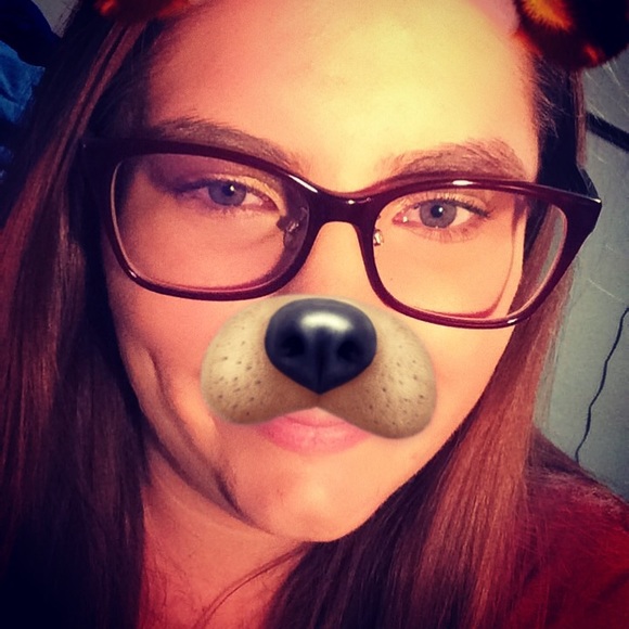 Profile Picture of Bailey Dutson (@baileydutson) on Poshmark