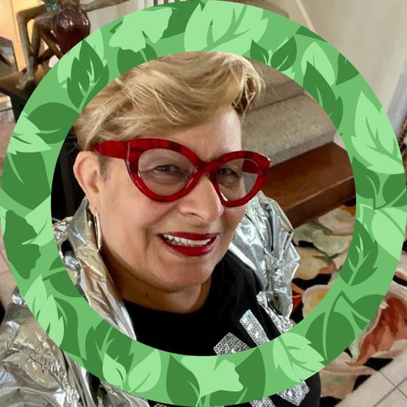 Profile Picture of Jacquelyn Cook (@jacquelyncoo976) on Poshmark