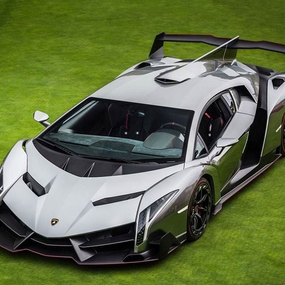 Profile Picture of Jamison Wade (@jwade1018) on Poshmark