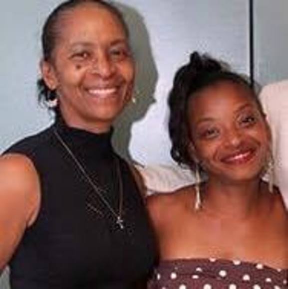 Profile Picture of Bianca Van heydoorn (@bvh14) on Poshmark