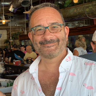 Profile Picture of Chris Hamilton (@ChrisRHamilton) on Twitter