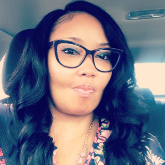 Profile Picture of Metrell Neal (@donella38) on Poshmark