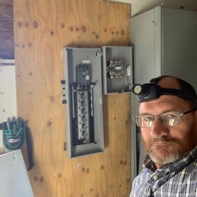 Profile Picture of LED_Handyman (@GlennGoodrich2) on Twitter