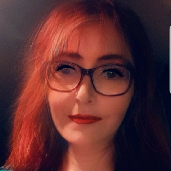 Profile Picture of Tracy Lamkin (@lamkin1203) on Poshmark