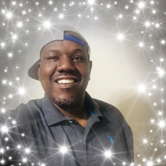 Profile Picture of Andre Blackmon (@ndrblckmn) on Poshmark