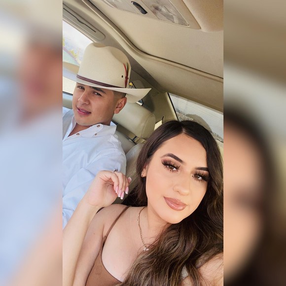 Profile Picture of Junnay Dueñas (@junnay) on Poshmark