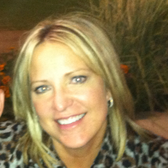 Profile Picture of Deb Erickson (@dzieman) on Poshmark