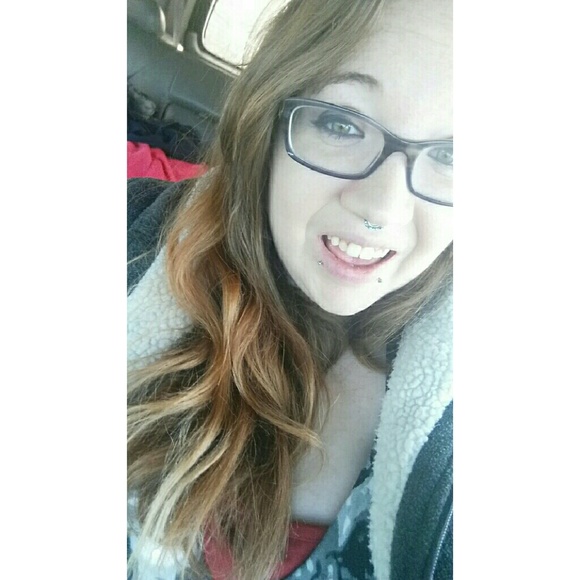 Profile Picture of Brittaney Mock (@bitykaye) on Poshmark