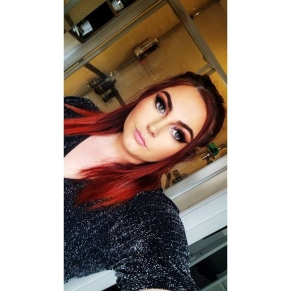 Kimberley Desborough - Poshmark Profile Picture of Kimberley Desborough (@kdesborough) on Poshmark