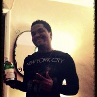 Profile Picture of Jay Oluveon Twitter