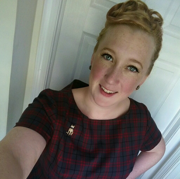 Profile Picture of Erin Brumbley (@erinbrumbley) on Poshmark