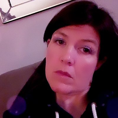 Profile Picture of Elizabeth Gannon Roche (@shadowmist10) on Twitter