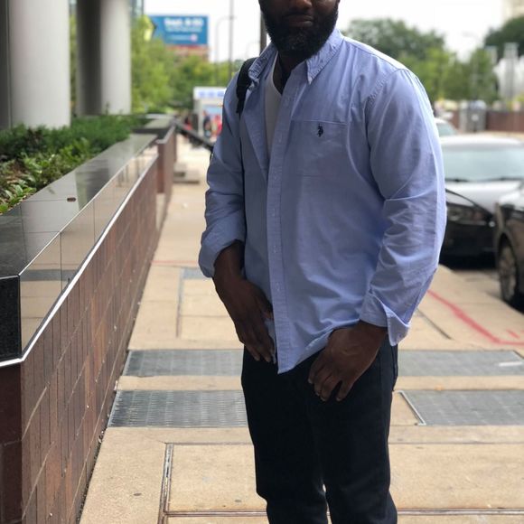 Profile Picture of Claxton Wright (@claxtonwright) on Poshmark