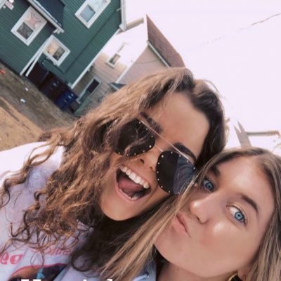 Profile Picture of Julia Harmon (@julia_harmon1) on Twitter
