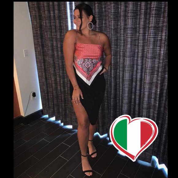 Profile Picture of Alexa Mazzone (@alexamazzone) on Poshmark