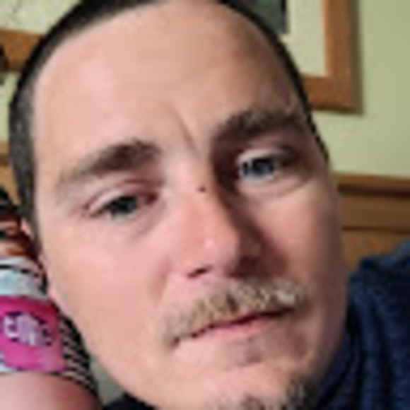 Shannon Sweaney - Poshmark Profile Picture of Shannon Sweaney (@sweaneyshannon2) on Poshmark