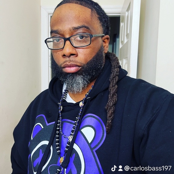 Profile Picture of Carlos Bass (@laylowski) on Poshmark