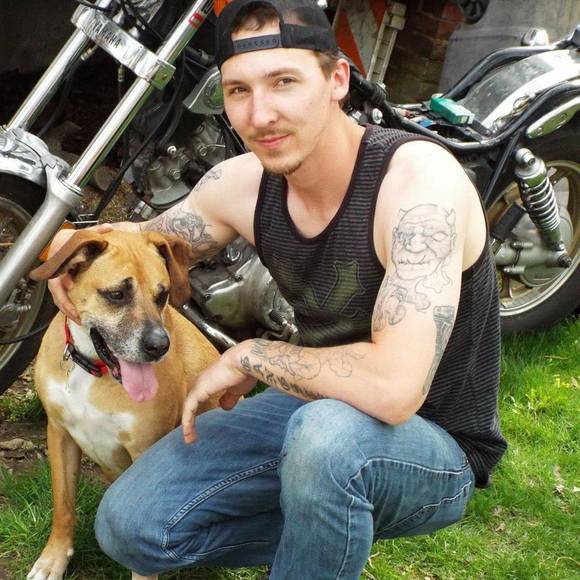 Profile Picture of Rob Davidson (@bigbro1187) on Poshmark