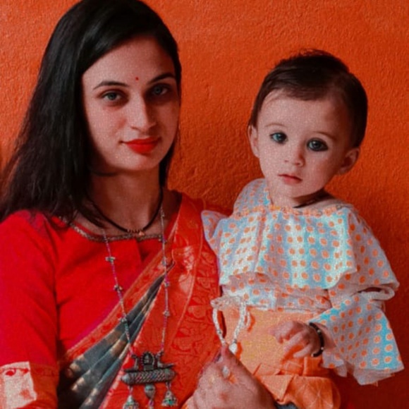 Profile Picture of Sonali Parmar (@sonaliparmar) on Poshmark