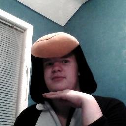 Profile Picture of George Hinton (@hintehdehpengu) on Twitter