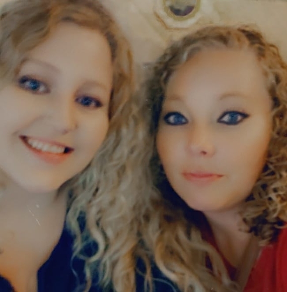 Profile Picture of Samantha Bertsch (@samanthabert510) on Poshmark