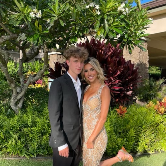 Profile Picture of Chris Olsen (@chrisolsen737) on Poshmark