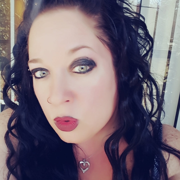 Profile Picture of Jamie Bright (@jcat2847) on Poshmark