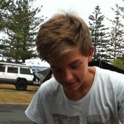 Profile Picture of Daniel Hey (@papabrownman124) on Twitter