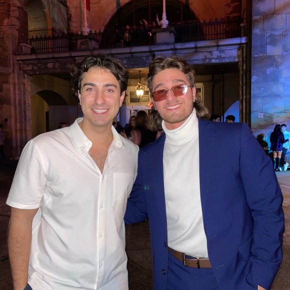 Profile Picture of David Mallozzi (@davidmallozzi) on Poshmark