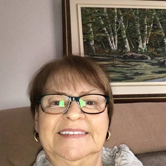 Profile Picture of Ginette Campeau (@campeauginette) on Poshmark