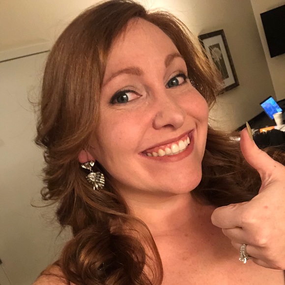 Profile Picture of Alexandra Powers (@powersup) on Poshmark