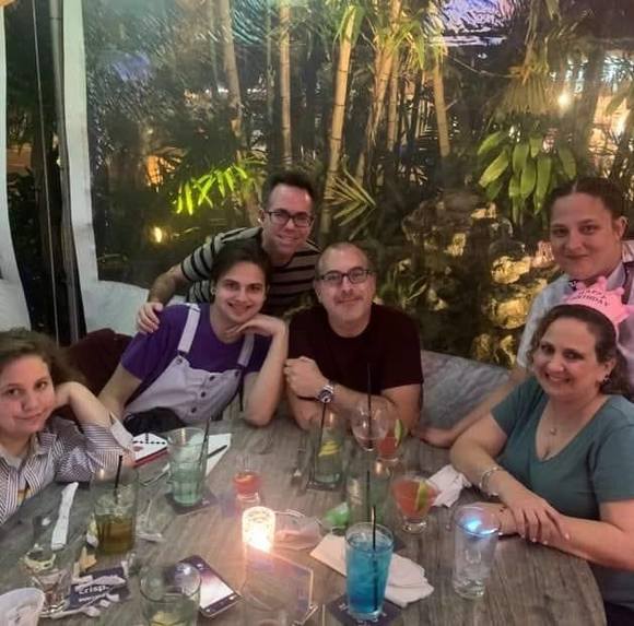 Profile Picture of Staci Robilio (@bailey005) on Poshmark